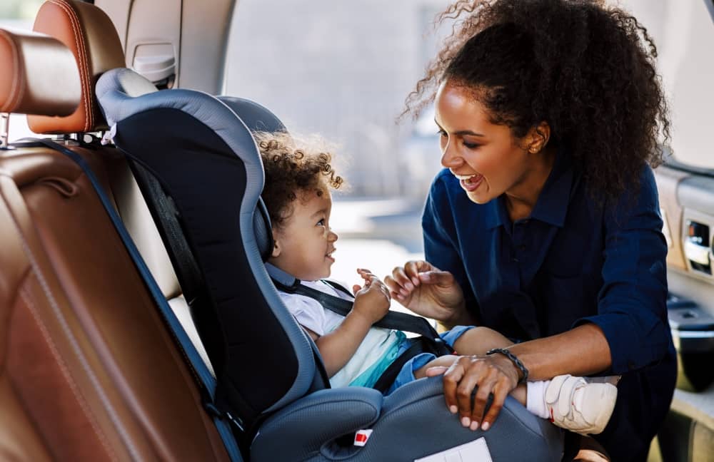 Rear and forward facing restraints are designed to be fixed at the bottom, using the car seat belt.